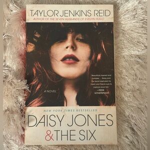 Daisy Jones & The Six Book